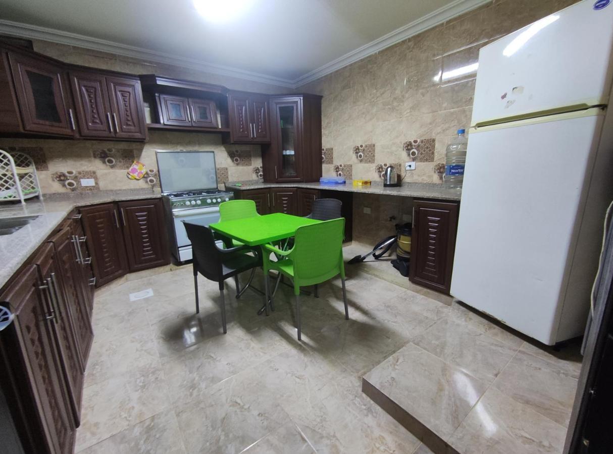 Noor Apartment ワディ・ムーサ エクステリア 写真